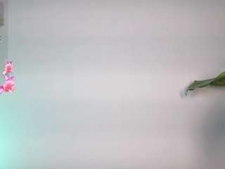 oriana52's CamSoda show and profile