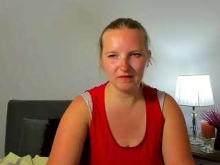 le modèle roseamazing est en webcam porno dans un show sur le site camsoda, il possède les tags suivants: blue eyes,body massage,erotic dance,huge tits,joi,nipple piercings,no drinking,no smoking,sexting,yoga,blonde hair,hd