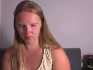 RoseAmazing live webcam show