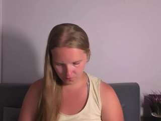 RoseAmazing live webcam show
