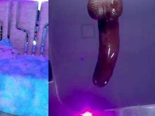 AriHale live cam preview