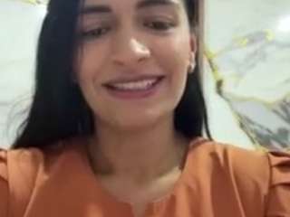 Live webcam model georgina253 on Soda Cams