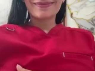 Live webcam model georgina253 on Soda Cams