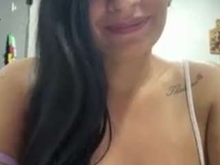 Este modelo está ao vivo agora. georgina253