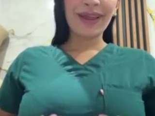 Georgina253's cam show statistics and live stream