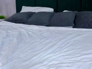 le modèle sidny-beth est en webcam porno dans un show sur le site camsoda, il possède les tags suivants: ass,naked,young adult,twerk,teen 18,tease,striptease,spank,small tits,skinny,sex toys,pov,orgasm,no drinking,natural,lingerie,ass bouncing,green eyes,full nudity,flashing