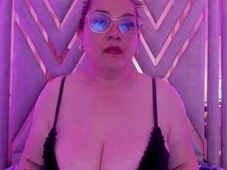 agata-ruizz Live Webcam on CamSoda