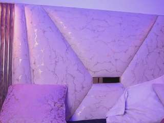 Live webcam model ariaaadoll on Soda Cams