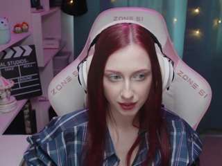 elodievex Live Webcam on CamSoda