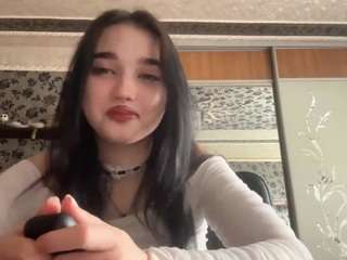 Live webcam model lettiefriedberg on Soda Cams