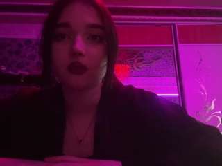 Live webcam model lettiefriedberg on Soda Cams