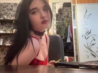 Live webcam model lettiefriedberg on Soda Cams