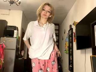 maybellfath Live Webcam on CamSoda