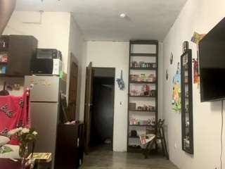 Live webcam model maybellfath on Soda Cams