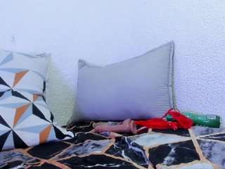 Naniis live cam preview