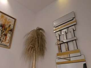 PaulineSanz live cam preview