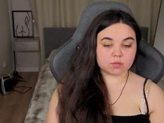 Live webcam model ameli-watts on Soda Cams