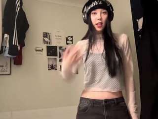 Live webcam model anabelorts on Soda Cams