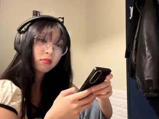 Live webcam model anabelorts on Soda Cams