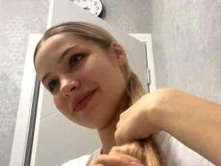 Live webcam model donettedagley on Soda Cams