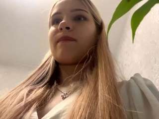 donettedagley webcam