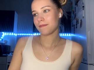 donettedagley webcam