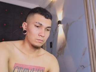 logan-and-rachel webcam