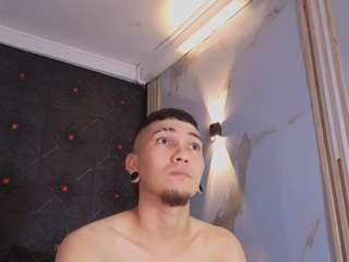 logan-and-rachel webcam