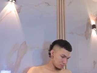 Dit model is nu live. logan-and-rachel