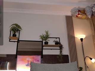 aizaxo live webcam show