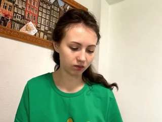 Live webcam model carribandemer on Soda Cams