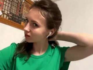 Live webcam model carribandemer on Soda Cams