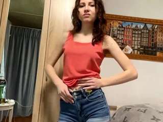 Live webcam model carribandemer on Soda Cams