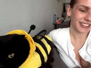 celestinafrasure's CamSoda show and profile