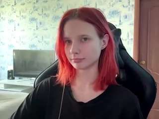 le modèle loubramley est en webcam porno dans un show sur le site camsoda, il possède les tags suivants: cowgirl,dirty talk,doggy style,drinking,gray eyes,red hair,skinny,small tits,teen 18,young adult,hd