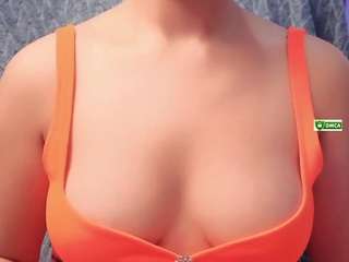 royalgirloncam