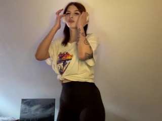 Live webcam model tonettestarowicz on Soda Cams