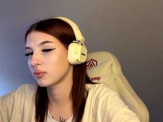 Live webcam model tonettestarowicz on Soda Cams