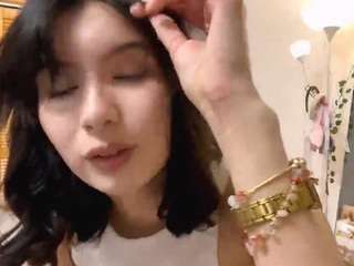 Live webcam model wildatebar on Soda Cams