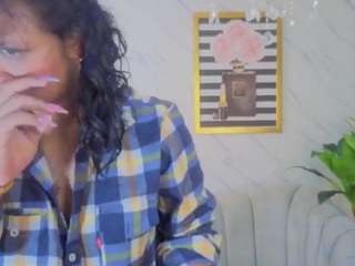 kristen-black-t webcam