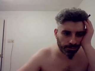 vic037 Live Webcam on CamSoda
