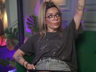 ariaplay live webcam show