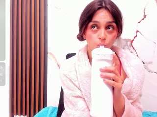 meghan20 live webcam show