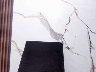meghan20 live webcam show