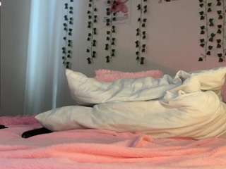 NanetteStatzer live cam preview