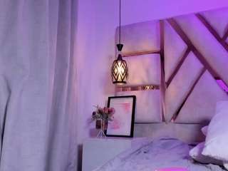 le modèle giigiihadid est en webcam porno dans un show sur le site camsoda, il possède les tags suivants: ahegao,sex toys,full nudity,lingerie,lovense,naked,natural,nature,no smoking,oil,pussy,shaved pussy,foot fetish,spank,strip,striptease,tattoos,tease,teen 18,toys