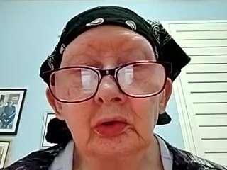 lovelyleslieyeller webcam