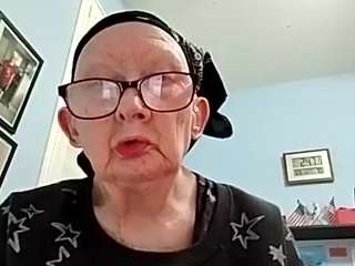 lovelyleslieyeller webcam