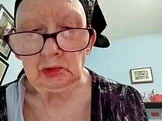 lovelyleslieyeller webcam