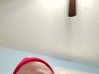 LovelyLeslieYeller — LIVE on Camsoda